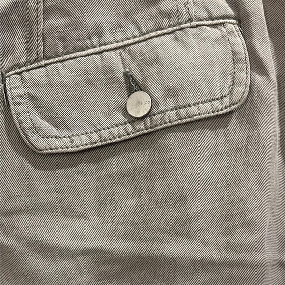 Joe's Jeans The Penelope Sea Grass Linen-Blend Short - Picture 9 of 14